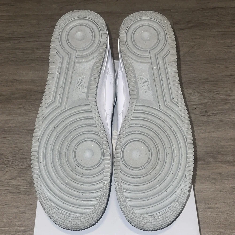 Size 12- Nike Men's Air Force 1 '07 White Light Smoke Grey FJ4146-100